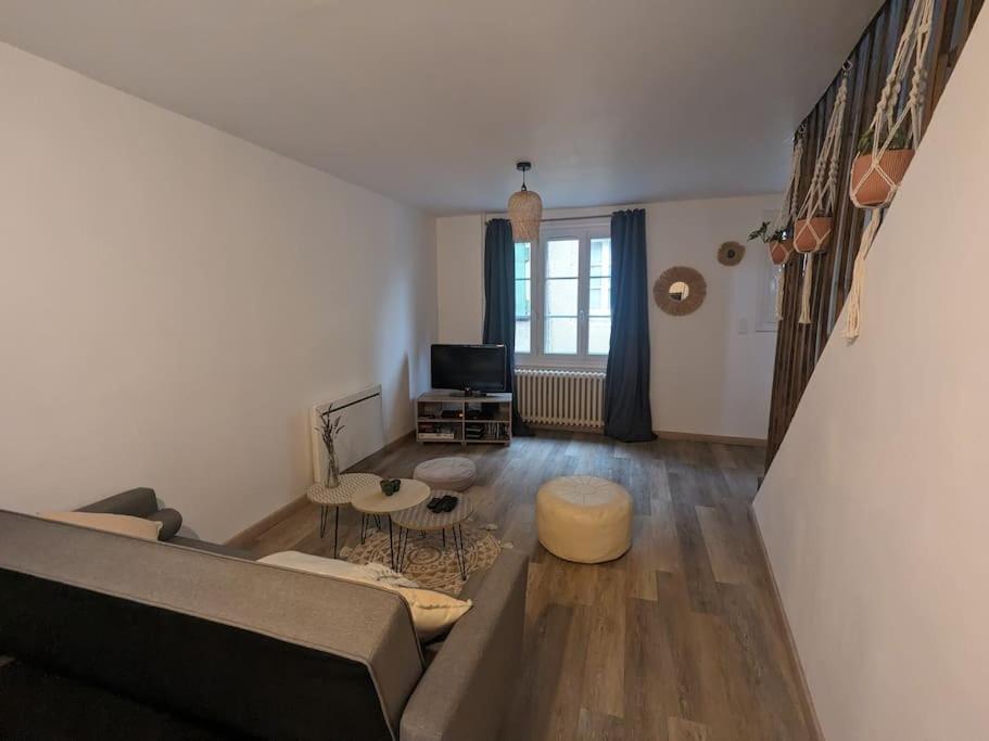 Marmoza - Maison Plein Coeur De Village Saint-Geniez-dʼOlt Exteriör bild
